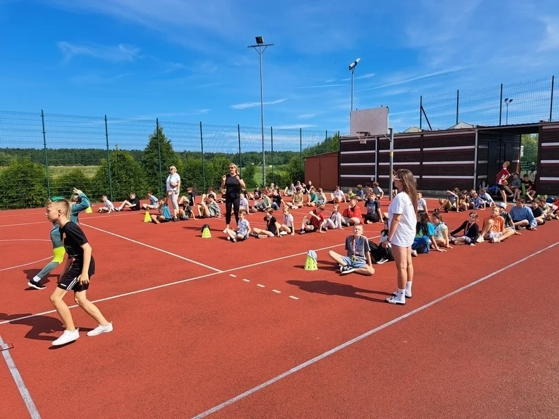 0 2i turniej sportowy.